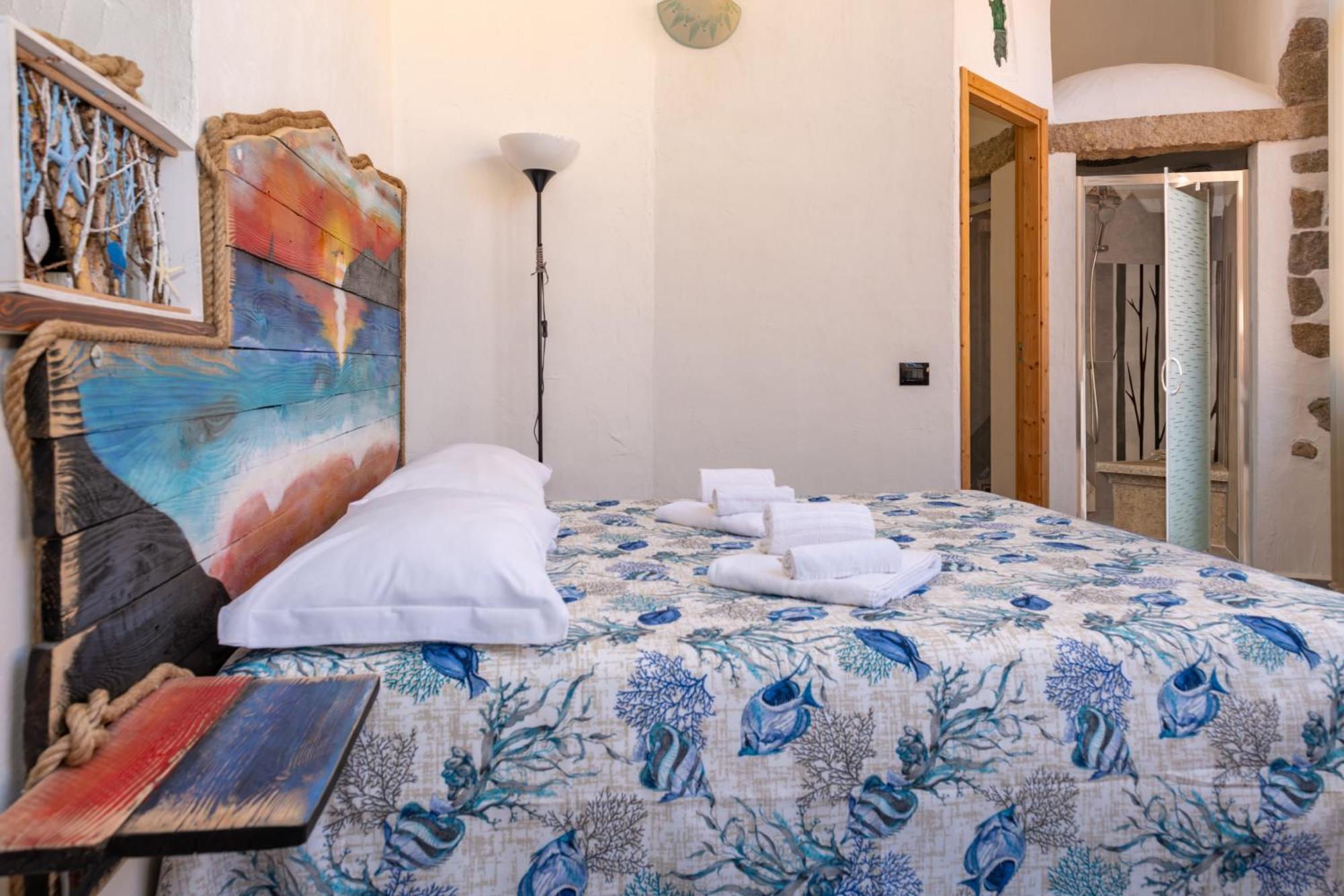 Hotel La Casa Di Dario La Maddalena  Exterior foto